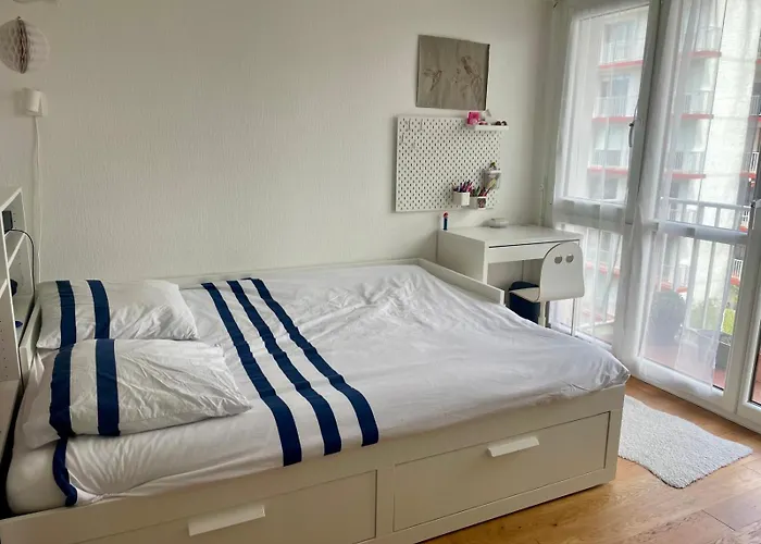 3 Chambres, Tres Lumineux, Plages Et Centre A Pied