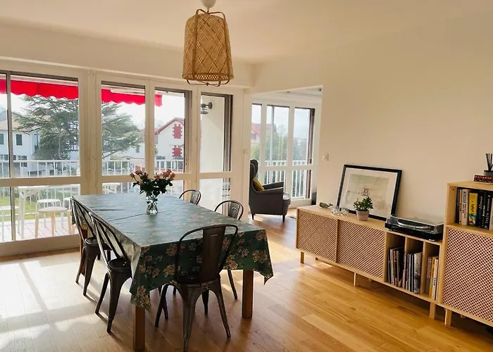 3 Chambres, Tres Lumineux, Plages Et Centre A Pied * Biarritz